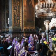 Митрополит Епіфаній звершив панахиду біля могили Патріарха Філарета