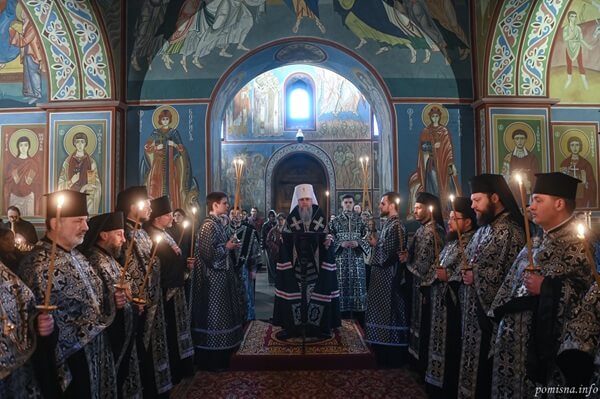 Предстоятель ПЦУ звершив Великий покаянний канон у Михайлівському монастирі