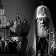 Сьогодні, 20 березня, у Києві зустрінуть тіло Патріарха Філарета: Михайлівський монастир стане місцем спільної молитви