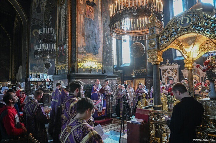 Акафіст святому Макарію та молитва за Патріарха Філарета у Києві