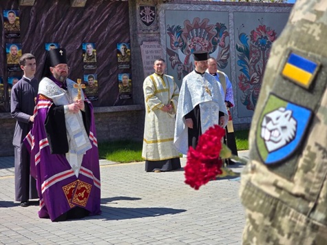 Храм серед війни: на Одещині заклали святиню для захисників