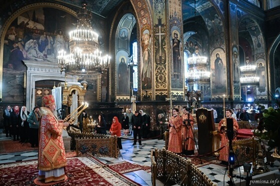 Світло віри: Всенічне бдіння у Володимирському соборі