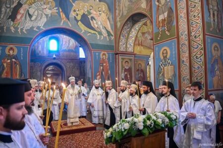 У Києві Предстоятель ПЦУ звершив Всенічне бдіння напередодні неділі