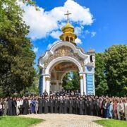 Митрополит Євстратій очолив молебень з нагоди випуску КПБА