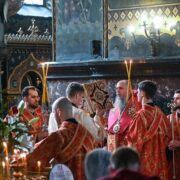 Перед мощами святої Варвари: у Києві відбулося урочисте богослужіння