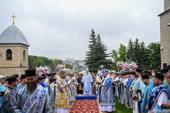 Тернопіль молився перед чудотворною іконою Божої Матері
